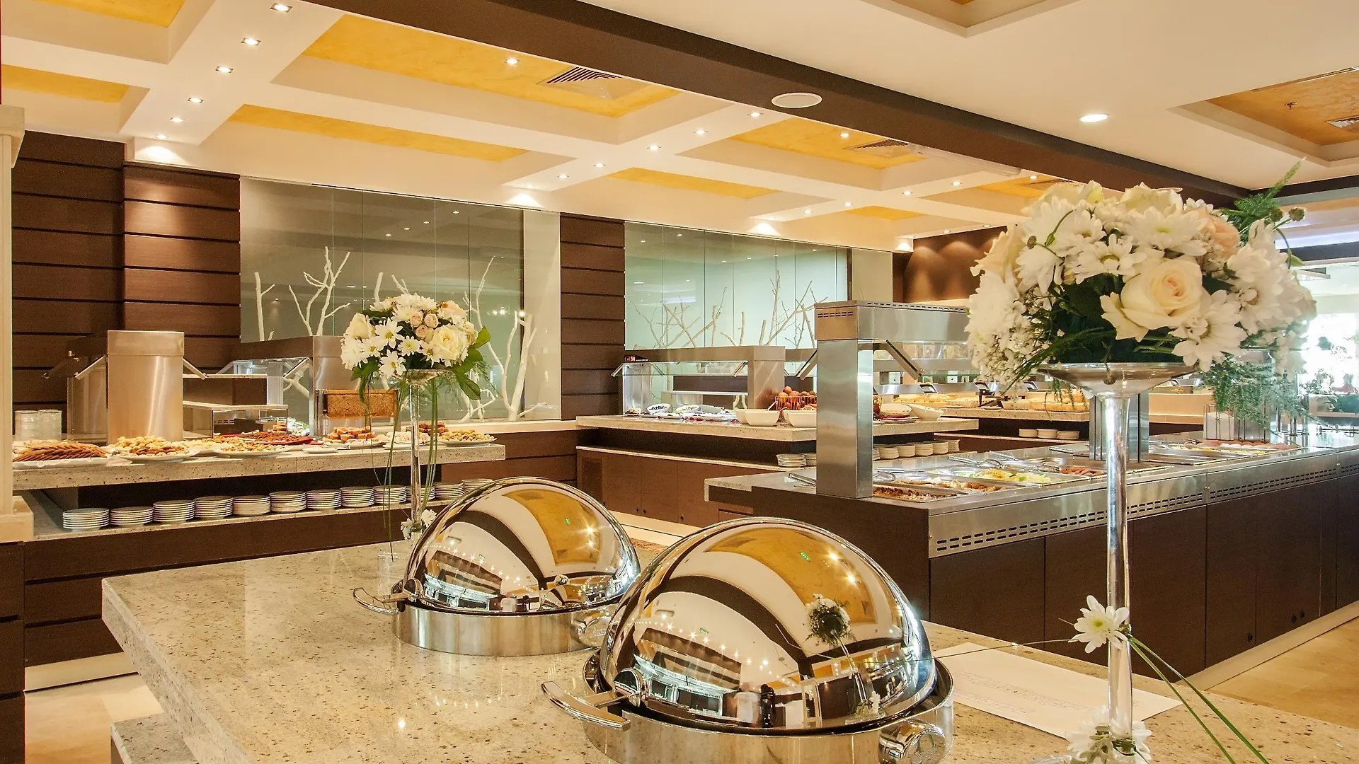 International Hotel Casino & Tower Suites Golden Sands